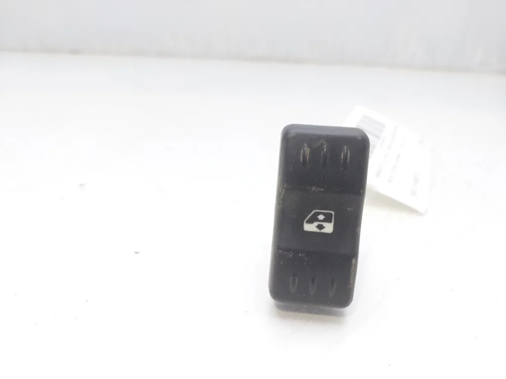 MANDO ELEVALUNAS DELANTERO IZQUIERDO DACIA LOGAN 1 6001546816-7926584 Compra Hoy