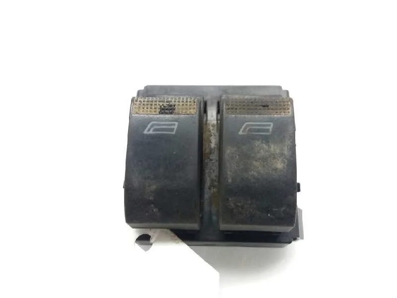 Liquidación MANDO ELEVALUNAS DELANTERO IZQUIERDO AUDI A3 4B0959851B-3443551