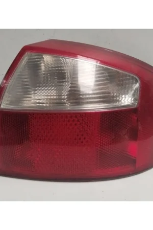 PILOTO TRASERO DERECHO 8E0945096C Gran Oferta