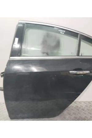 PUERTA TRASERA IZQUIERDA 22796347 NEGRA Ordena Ya